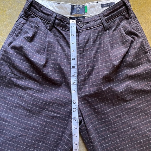 Dockers Original Khaki Pleated High Wide Fit Trousers Pants Black Bean Plaid 26 - Picture 3 of 11